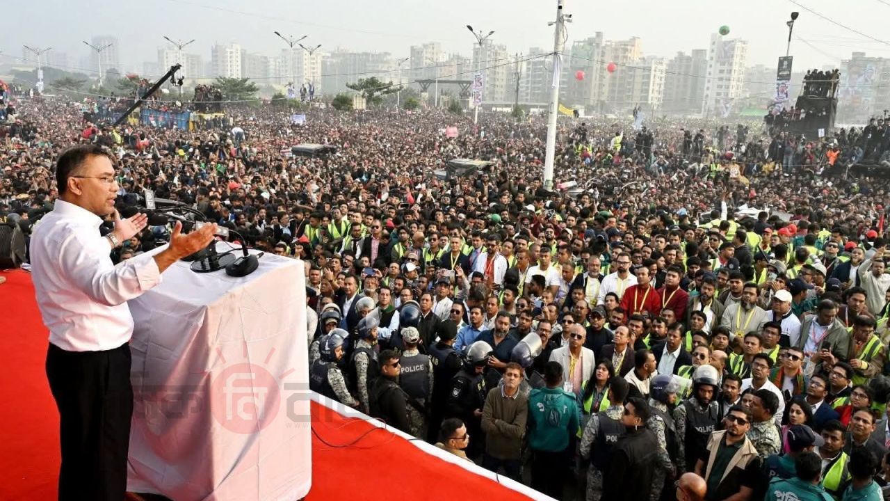 ১৭ বছর পর স্বদেশে ফিরে ‘পরিপক্ক রাষ্ট্রনায়কসুলভ’ ভাষণ দিলেন তারেক রহমান